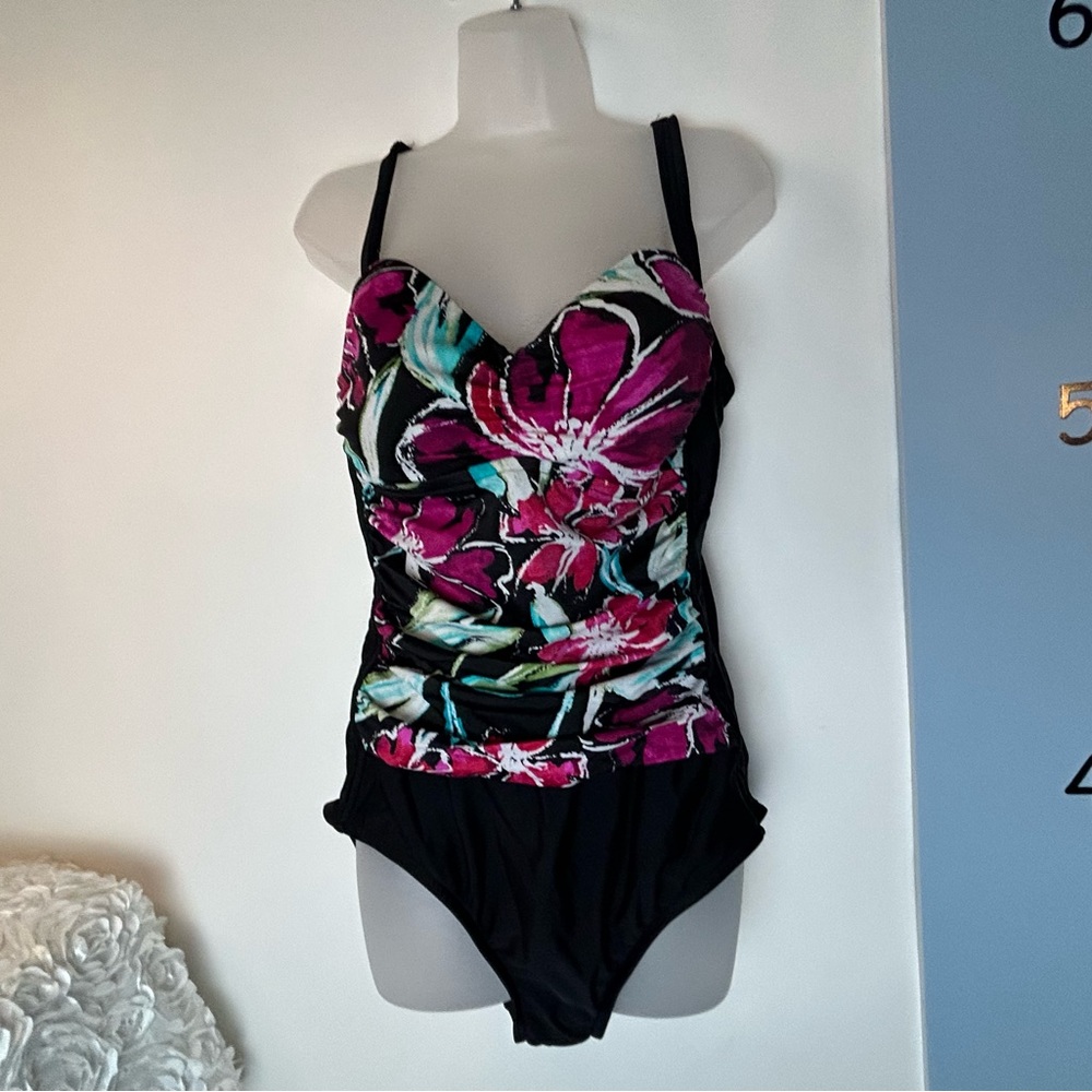 Maxine 1PC Swimsuit Black & Red Blue Floral 16‎ Women